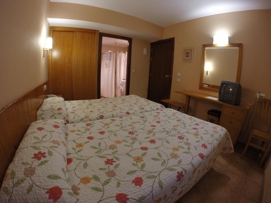 Hotel El Pilar Benasque Exterior foto